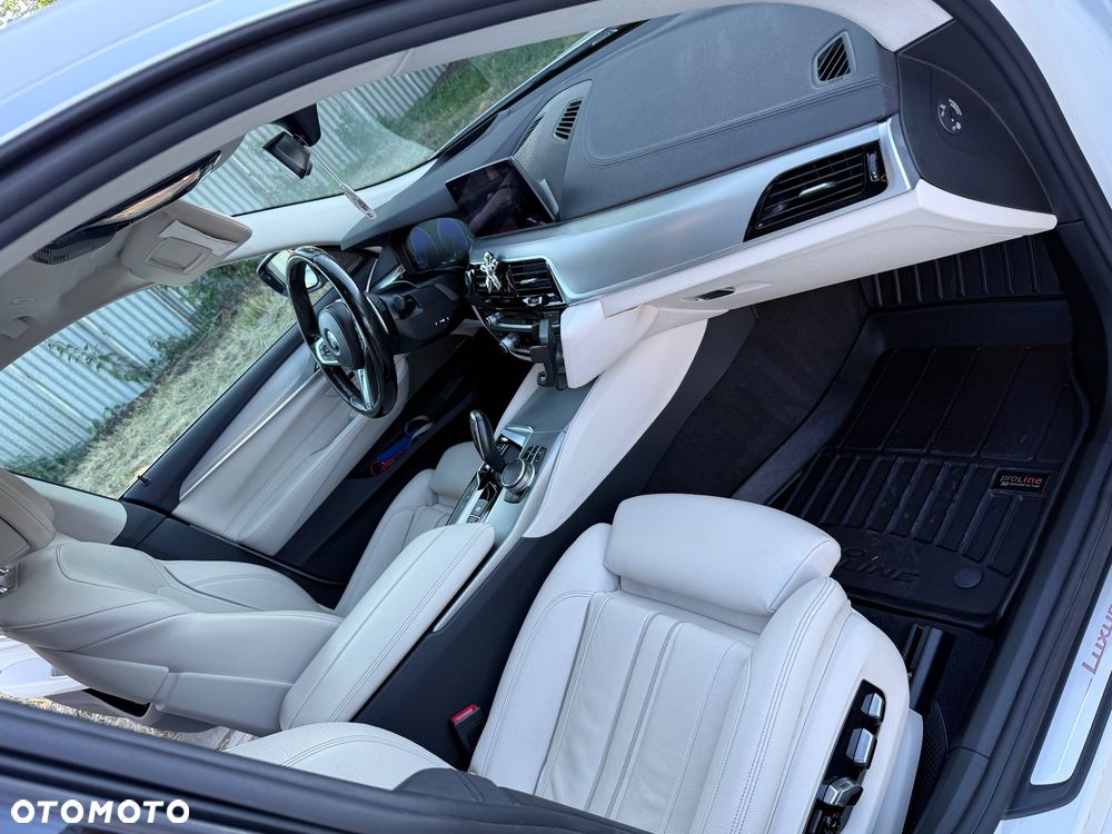 BMW 6GT 620d Luxury Line - 22