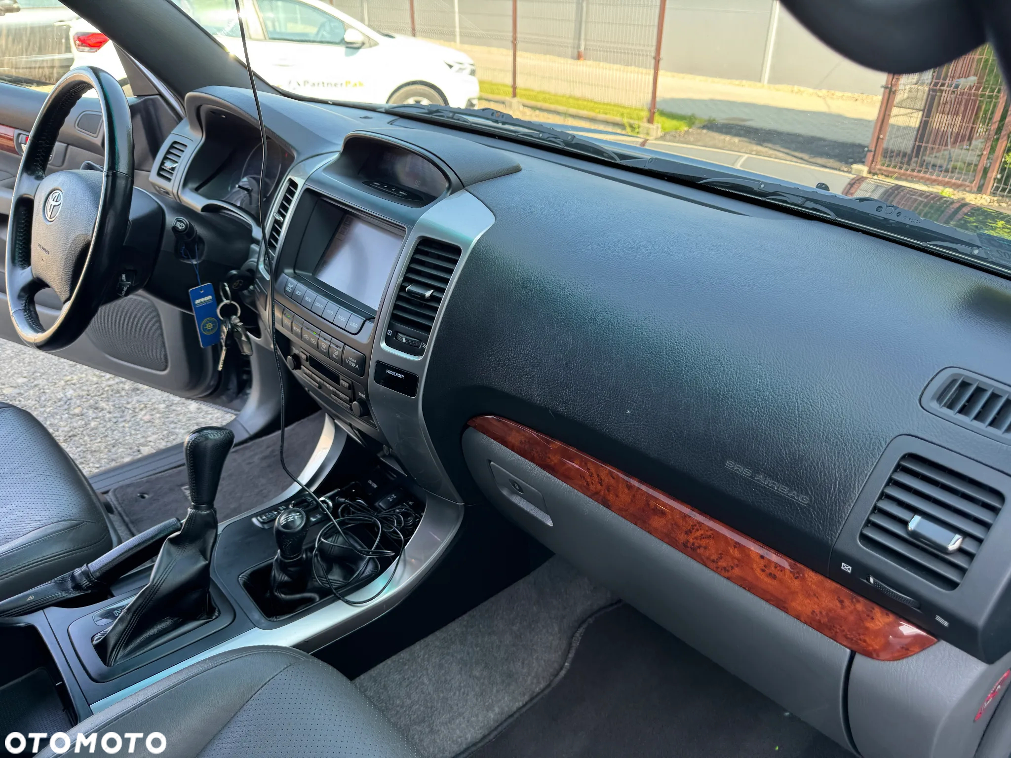 Toyota Land Cruiser 3.0 D Sol Navi Platinium - 32