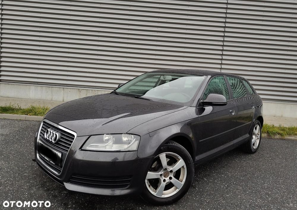 Audi A3 Sportback - 2