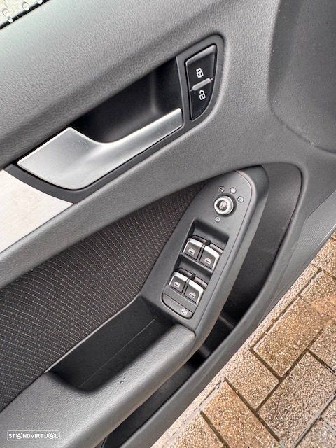 Audi A4 Avant 2.0 TDI S-line - 11