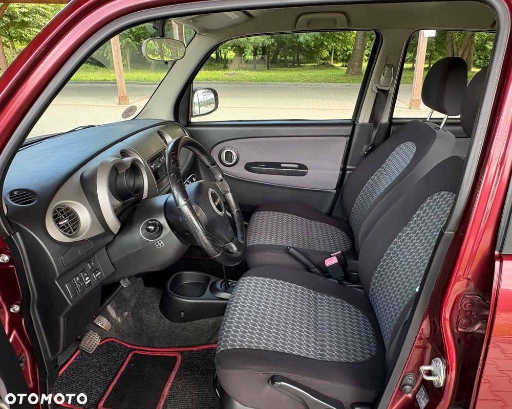 Daihatsu Trevis - 15