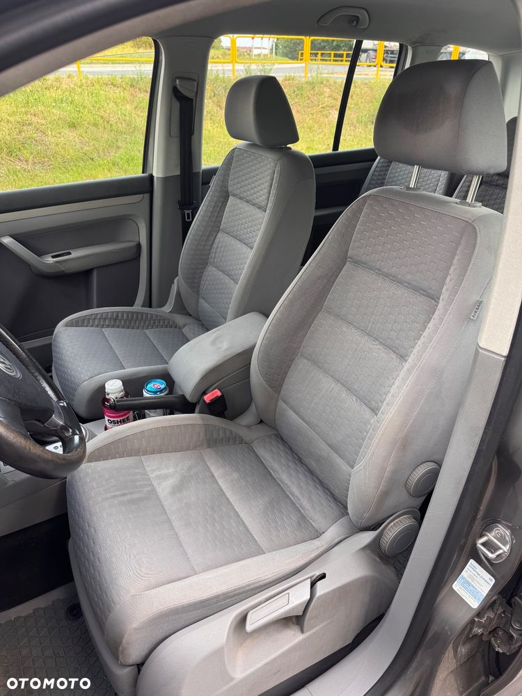 Volkswagen Touran 1.4 TSI Highline DSG - 16