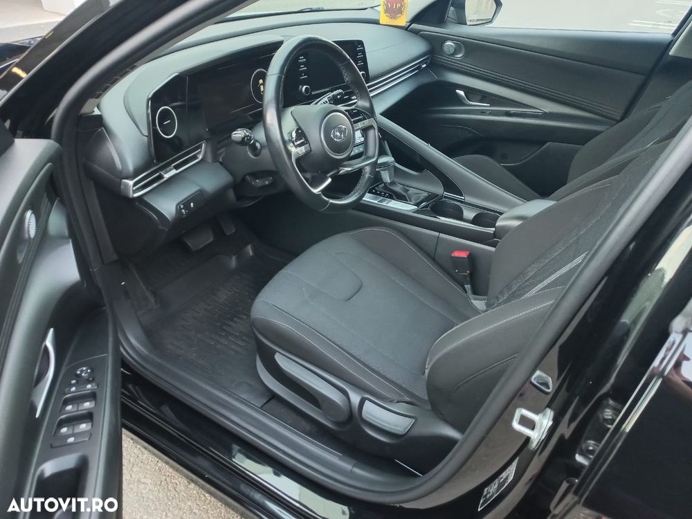 Hyundai Elantra 1.6 l 123 CP CVT Highway - 8