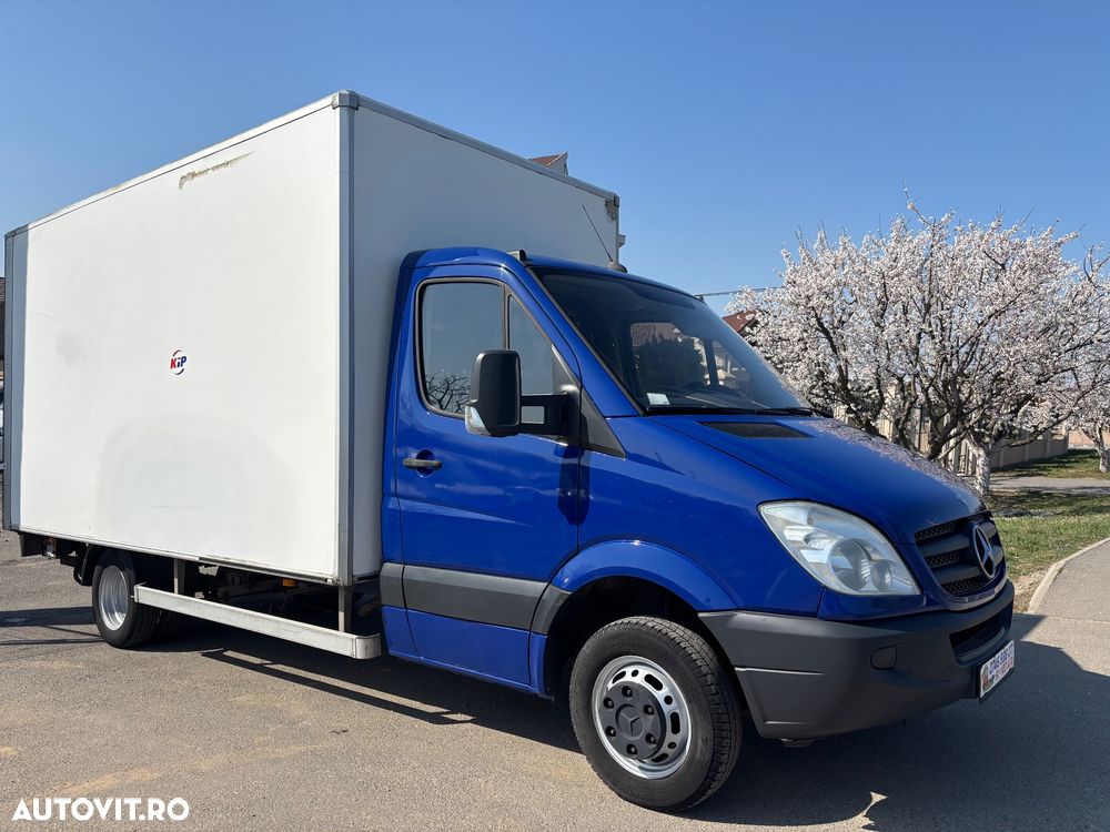 Mercedes-Benz Sprinter - 13