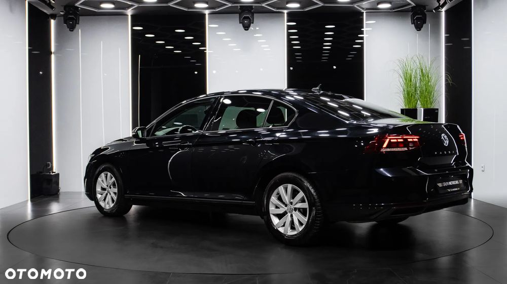Volkswagen Passat 1.5 TSI EVO Essence DSG - 4