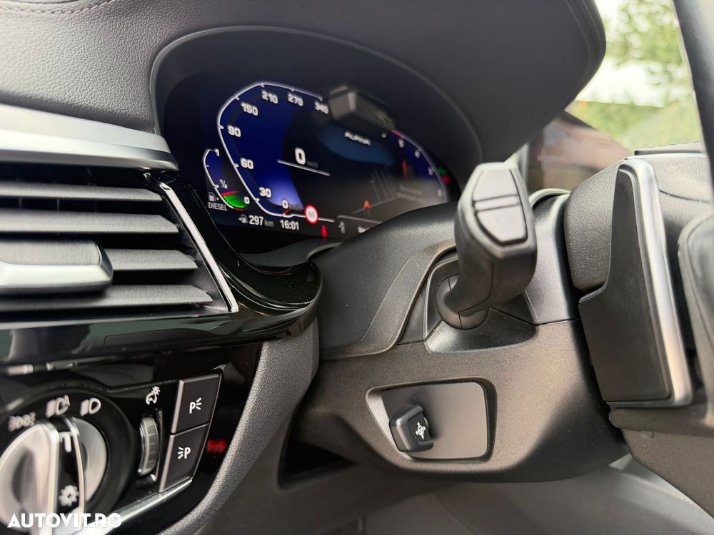 BMW Seria 5 530d xDrive AT MHEV - 23