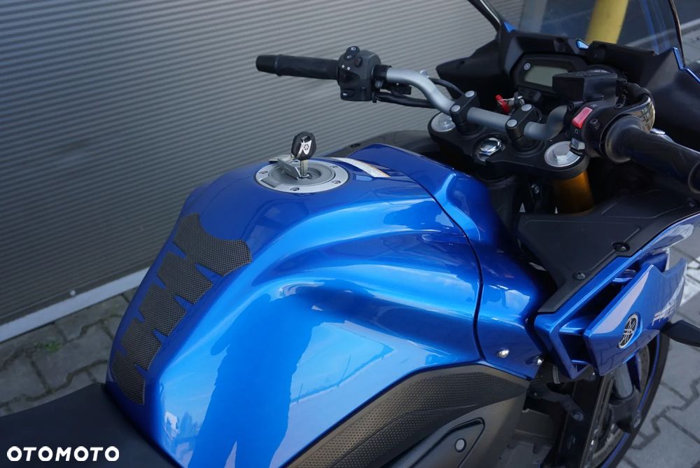 Yamaha FZ8 - 16