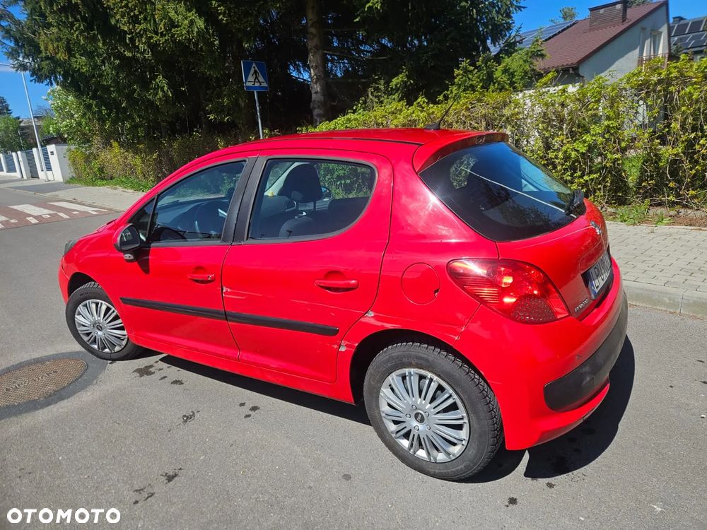 Peugeot 207 1.4 16V Trendy - 6