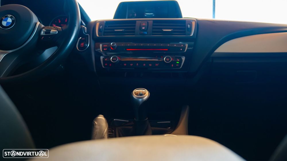 BMW 118 d Advantage - 21