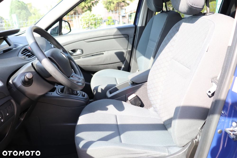 Renault Scenic 1.6 16V 110 Expression - 11