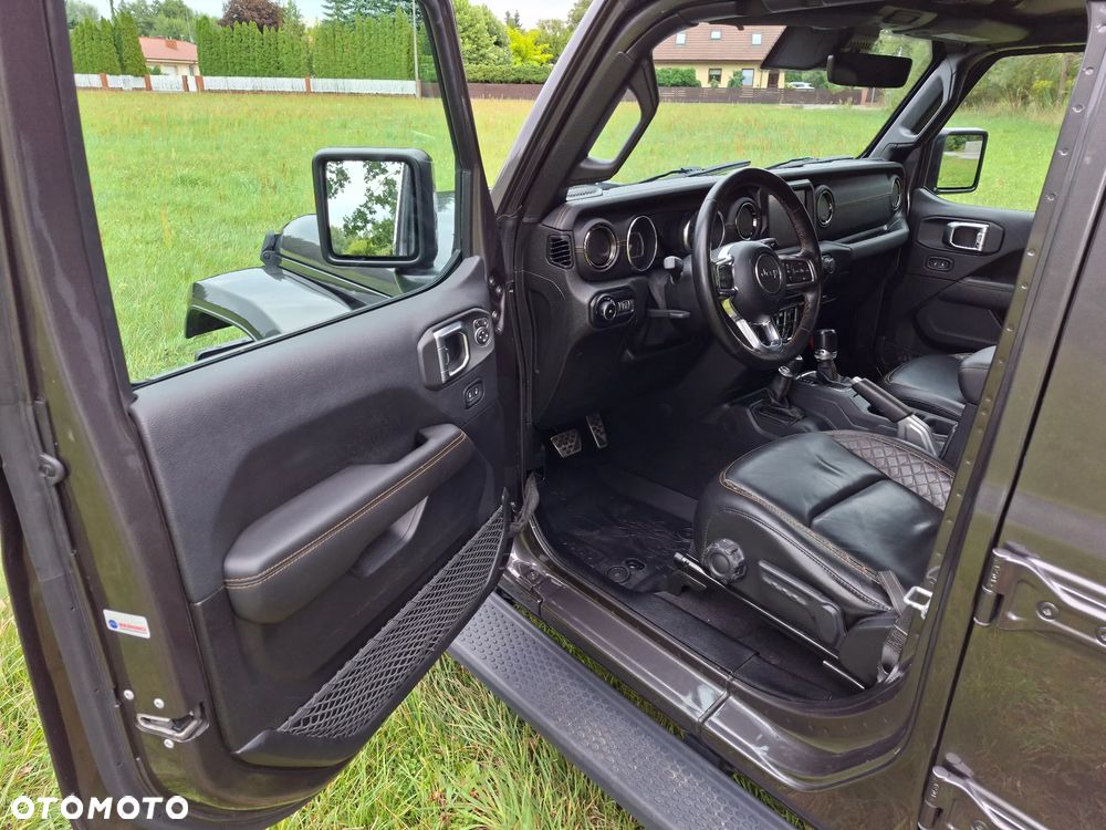 Jeep Wrangler - 13