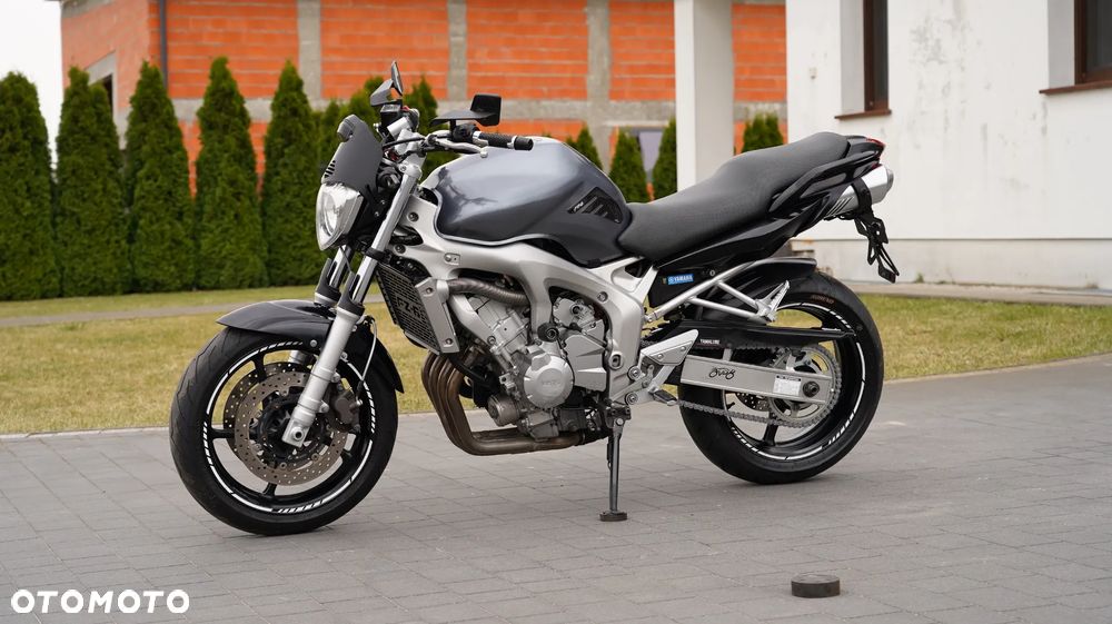 Yamaha FZ6 - 6