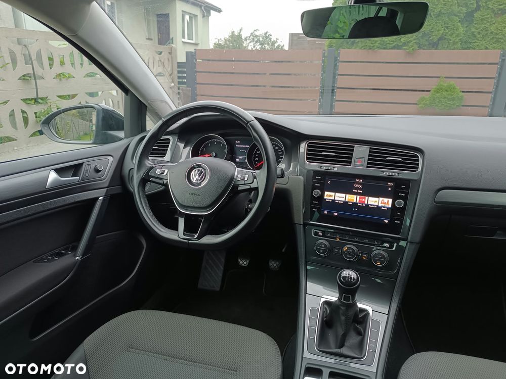 Volkswagen Golf - 19