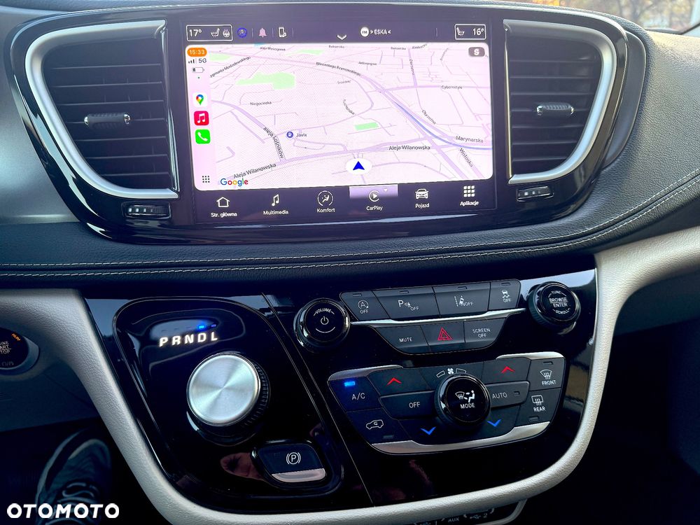 Chrysler Pacifica - 23