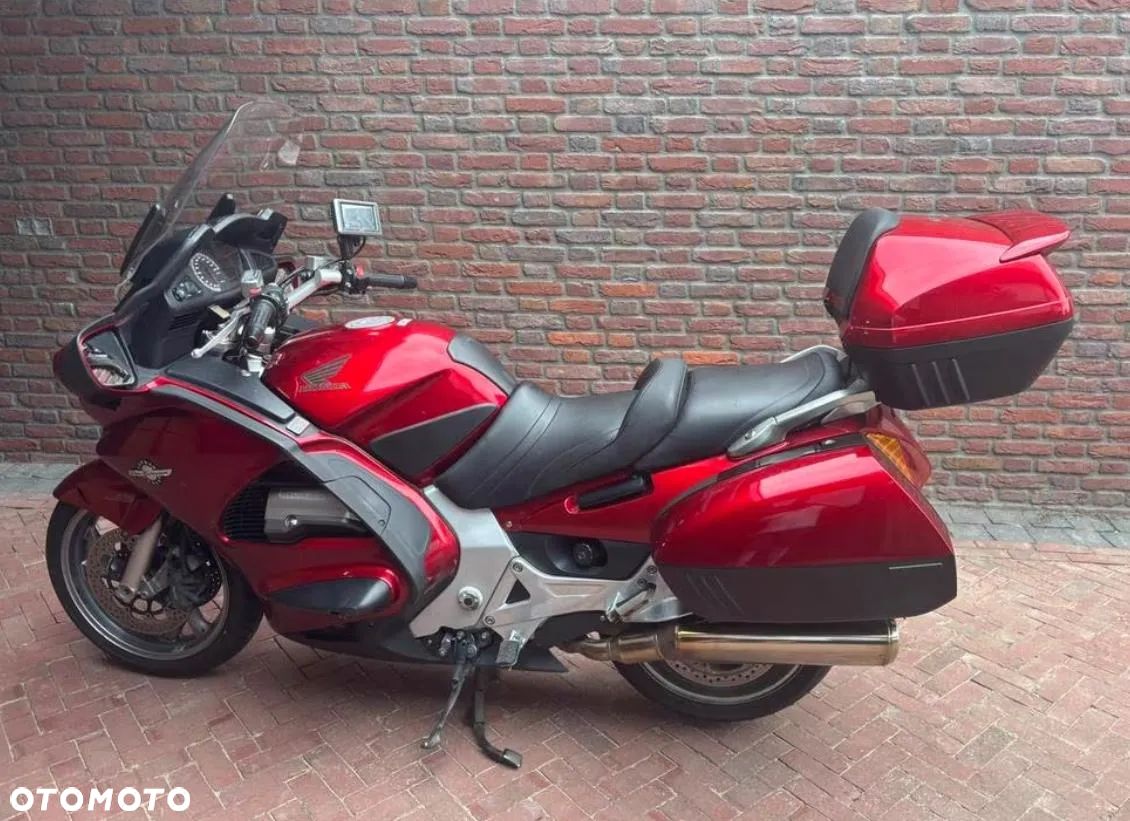 Honda ST - 1
