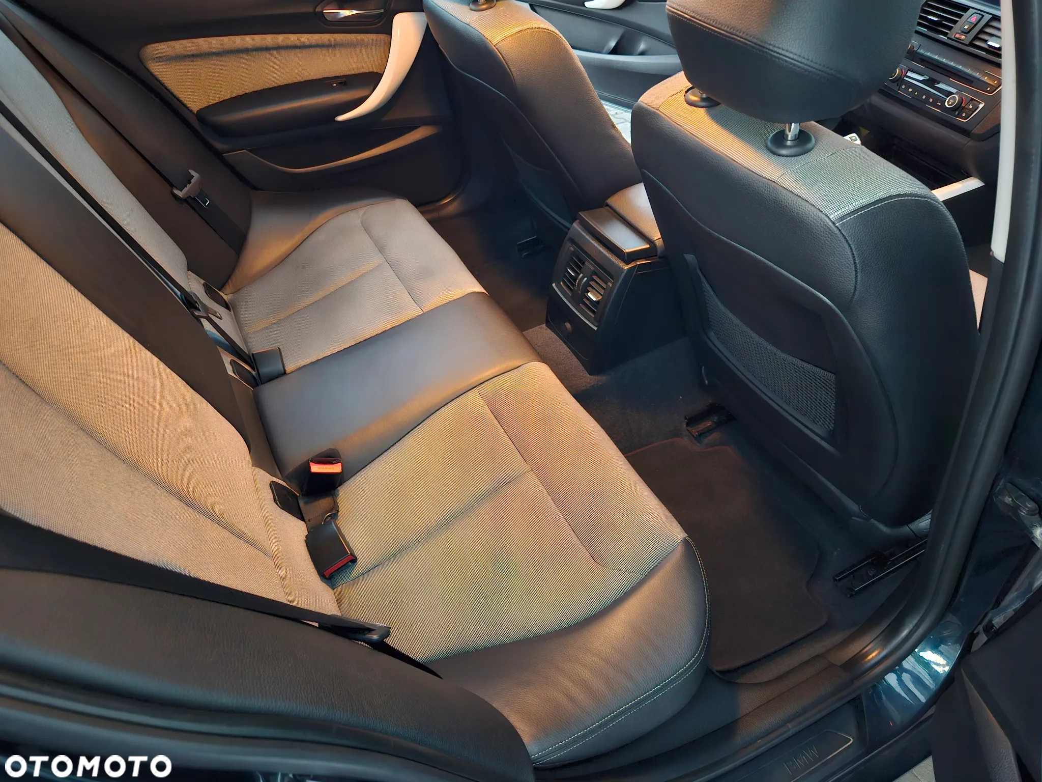 BMW Seria 1 - 25