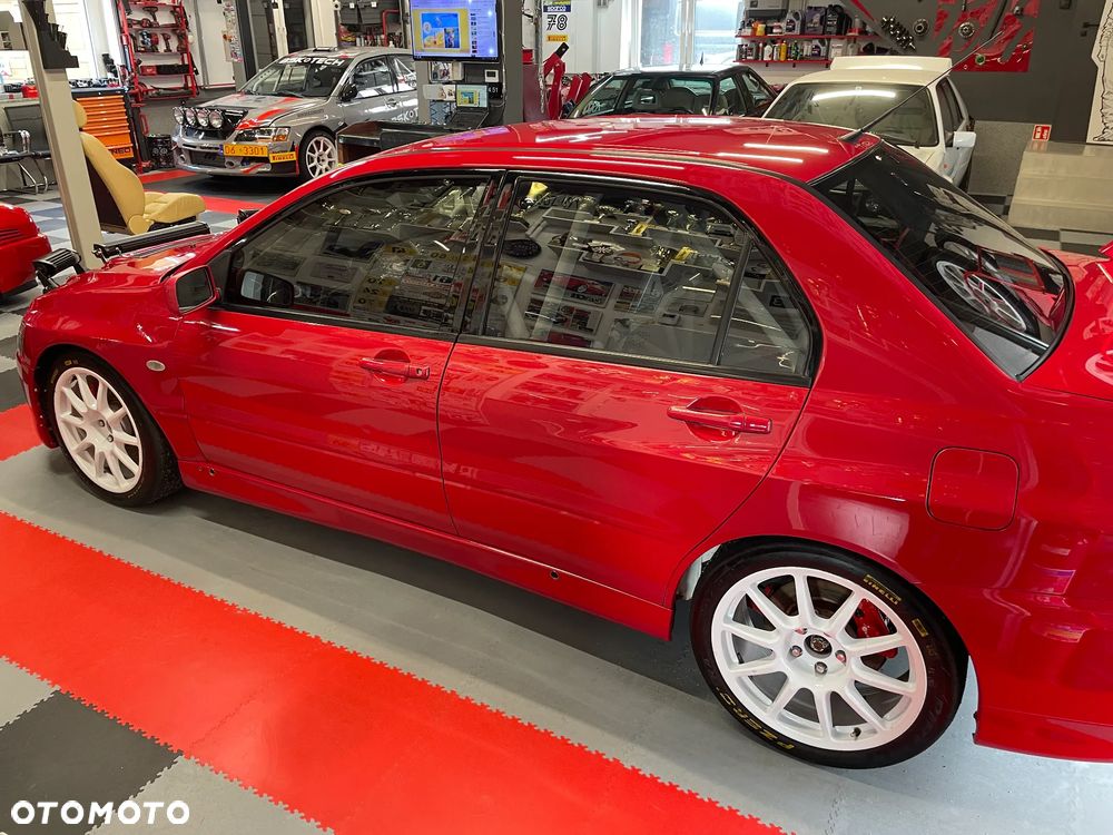 Mitsubishi Lancer Evolution - 10