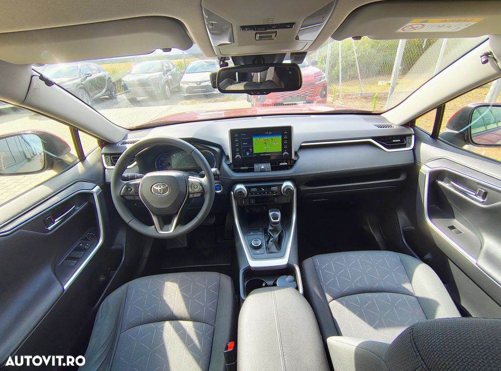 Toyota RAV4 - 9