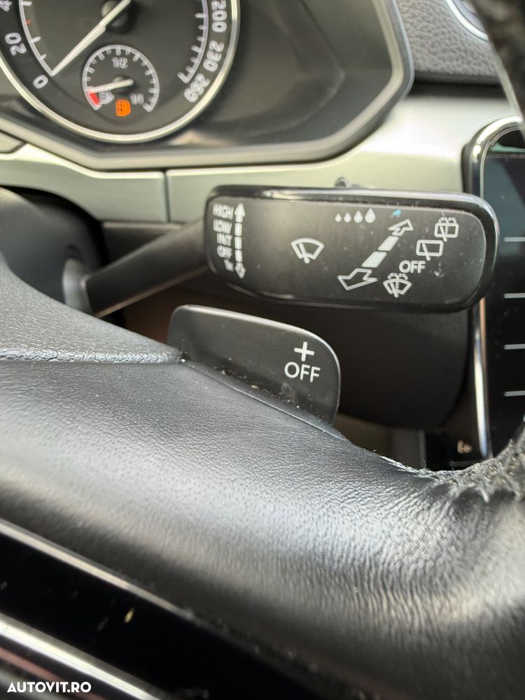 Skoda Superb 2.0 TDI DSG Premium Edition - 16