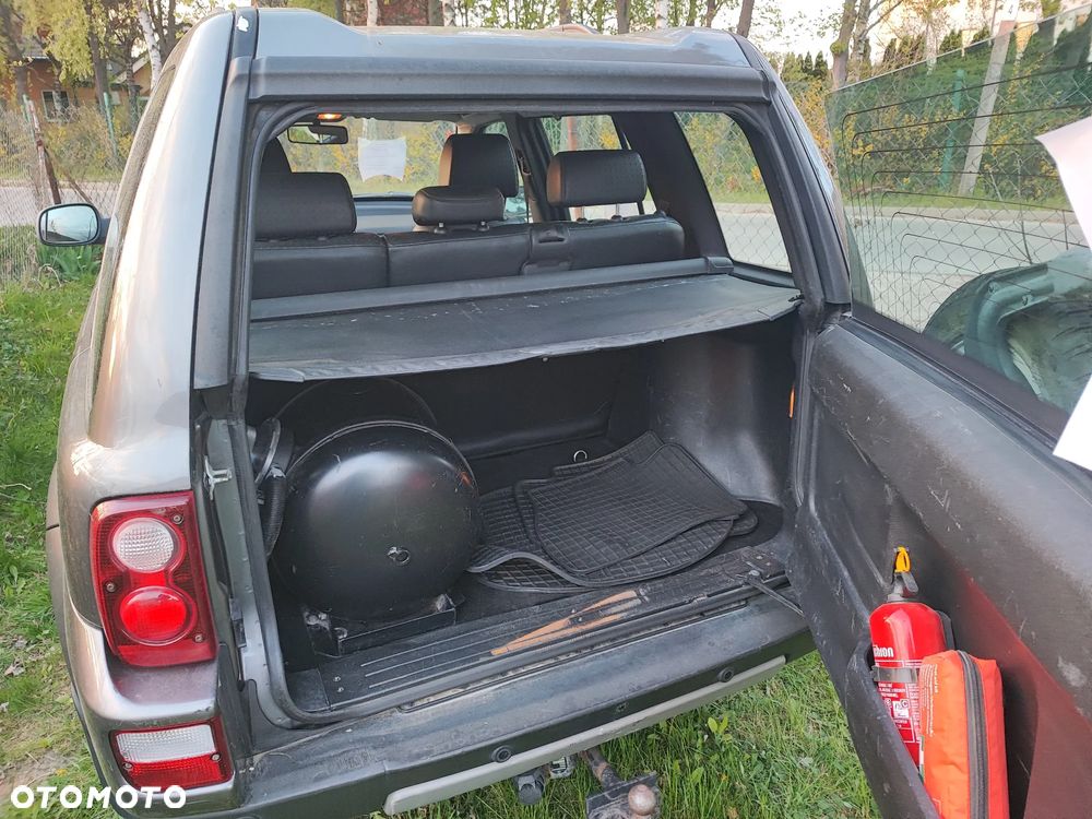 Land Rover Freelander 2.5 V6 - 23