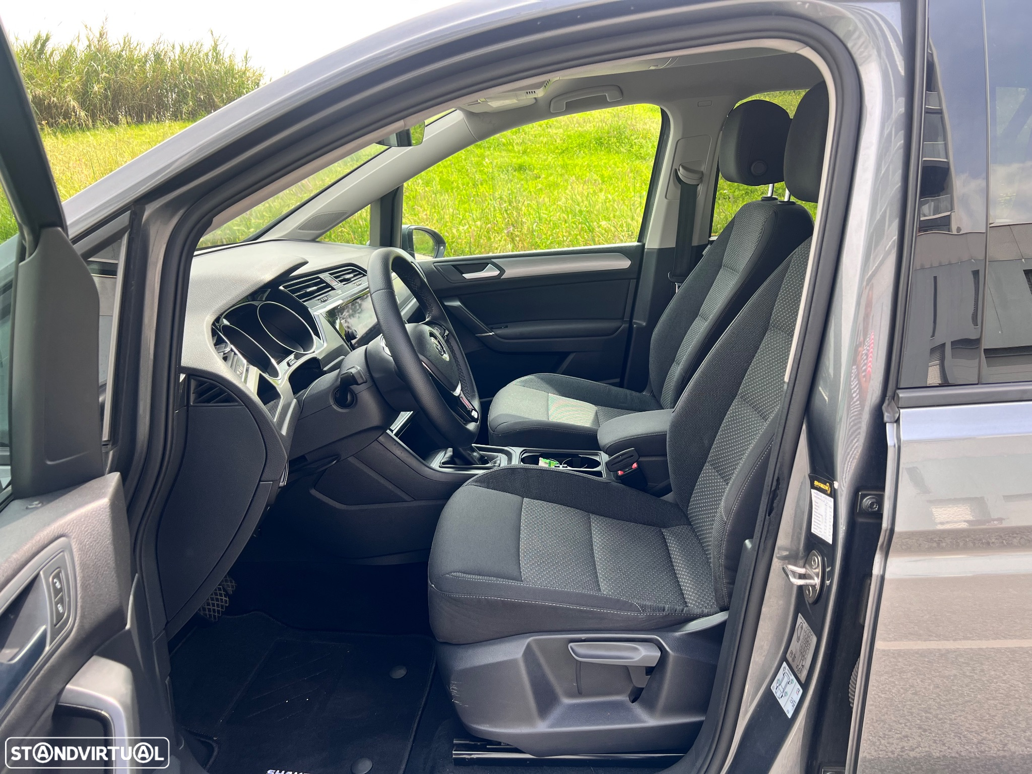 VW Touran 1.6 TDI Highline DSG - 11
