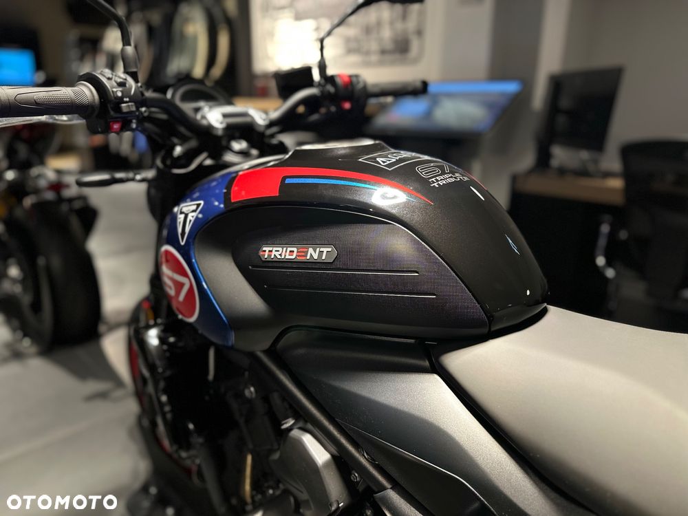 Triumph Trident - 10