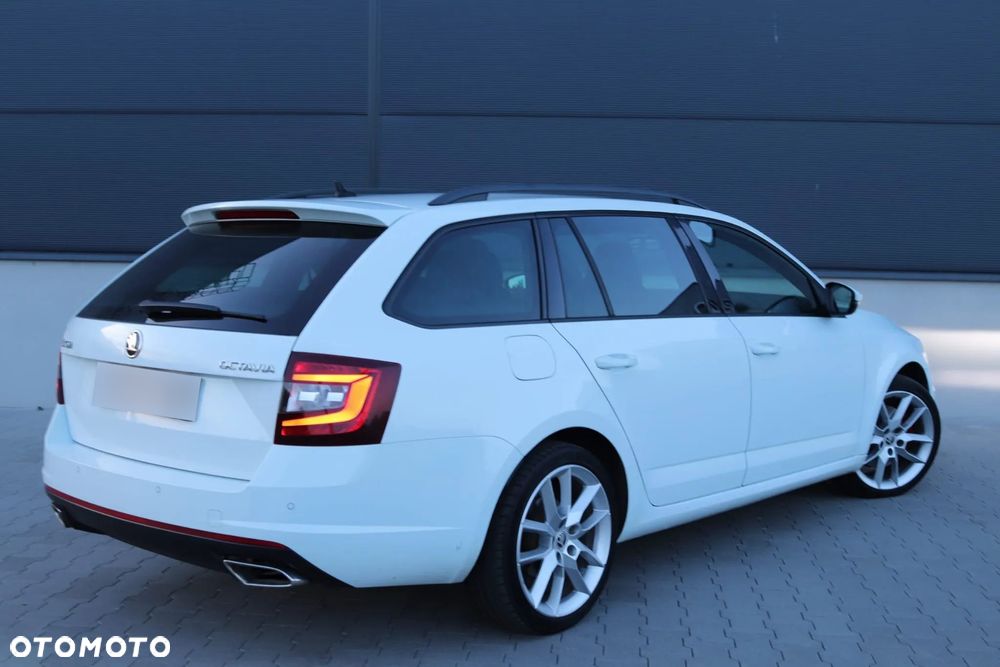 Skoda Octavia 2.0 TDI (Green tec) 4x4 DSG RS - 6