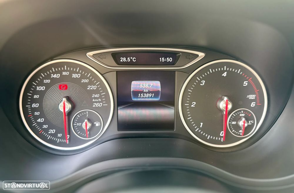 Mercedes-Benz B 180 d Style - 21