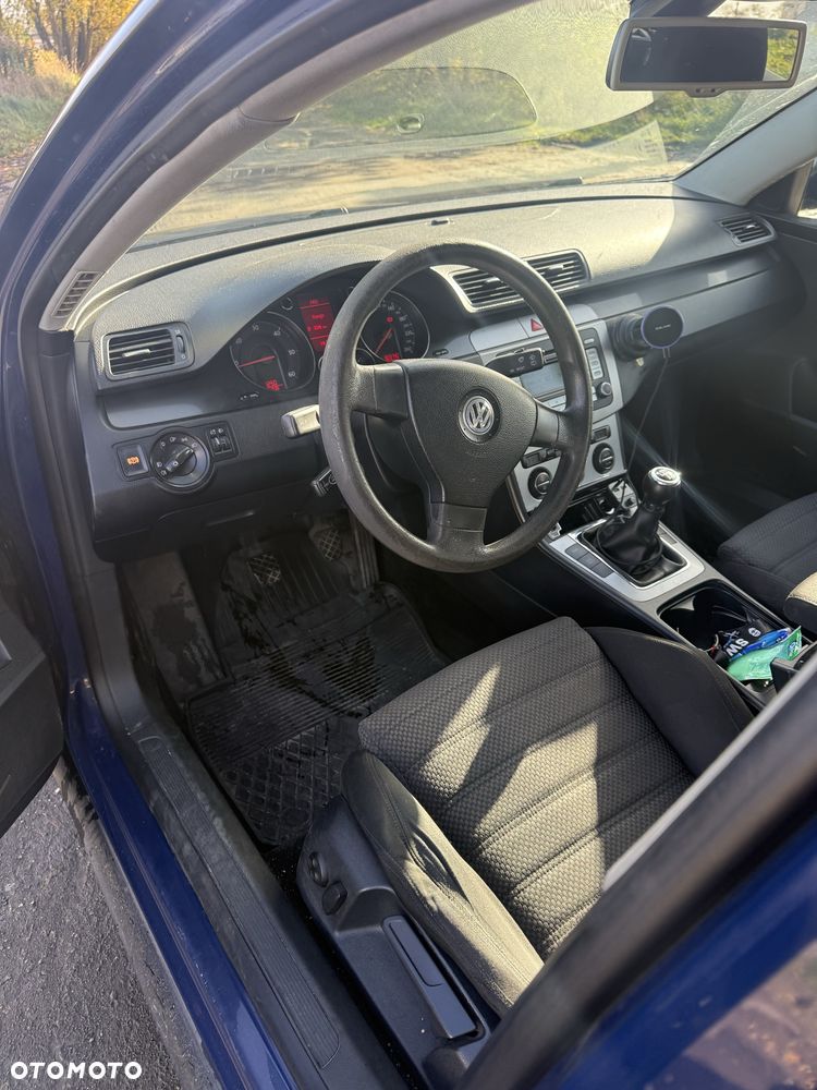 Volkswagen Passat - 5
