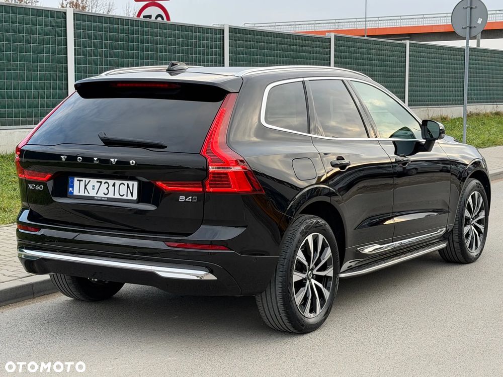 Volvo XC 60 B4 D Plus Bright - 3