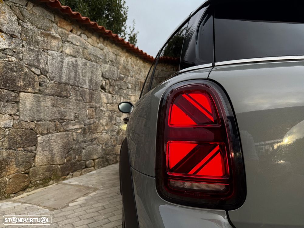 MINI Countryman Cooper D Premium First JCW Auto - 45