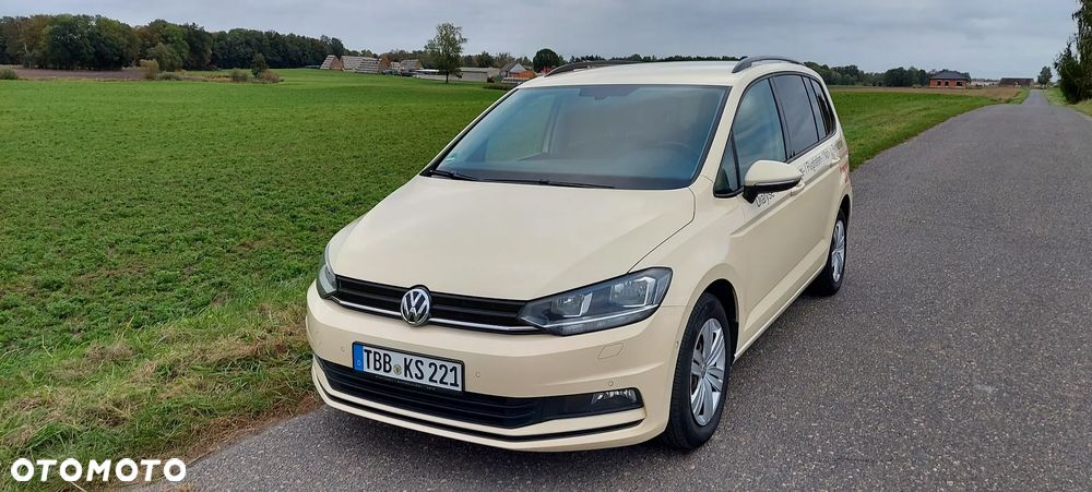 Volkswagen Touran 2.0 TDI BMT Comfortline Plus DSG - 4