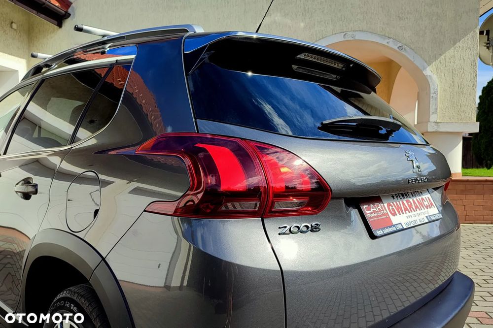 Peugeot 2008 - 10