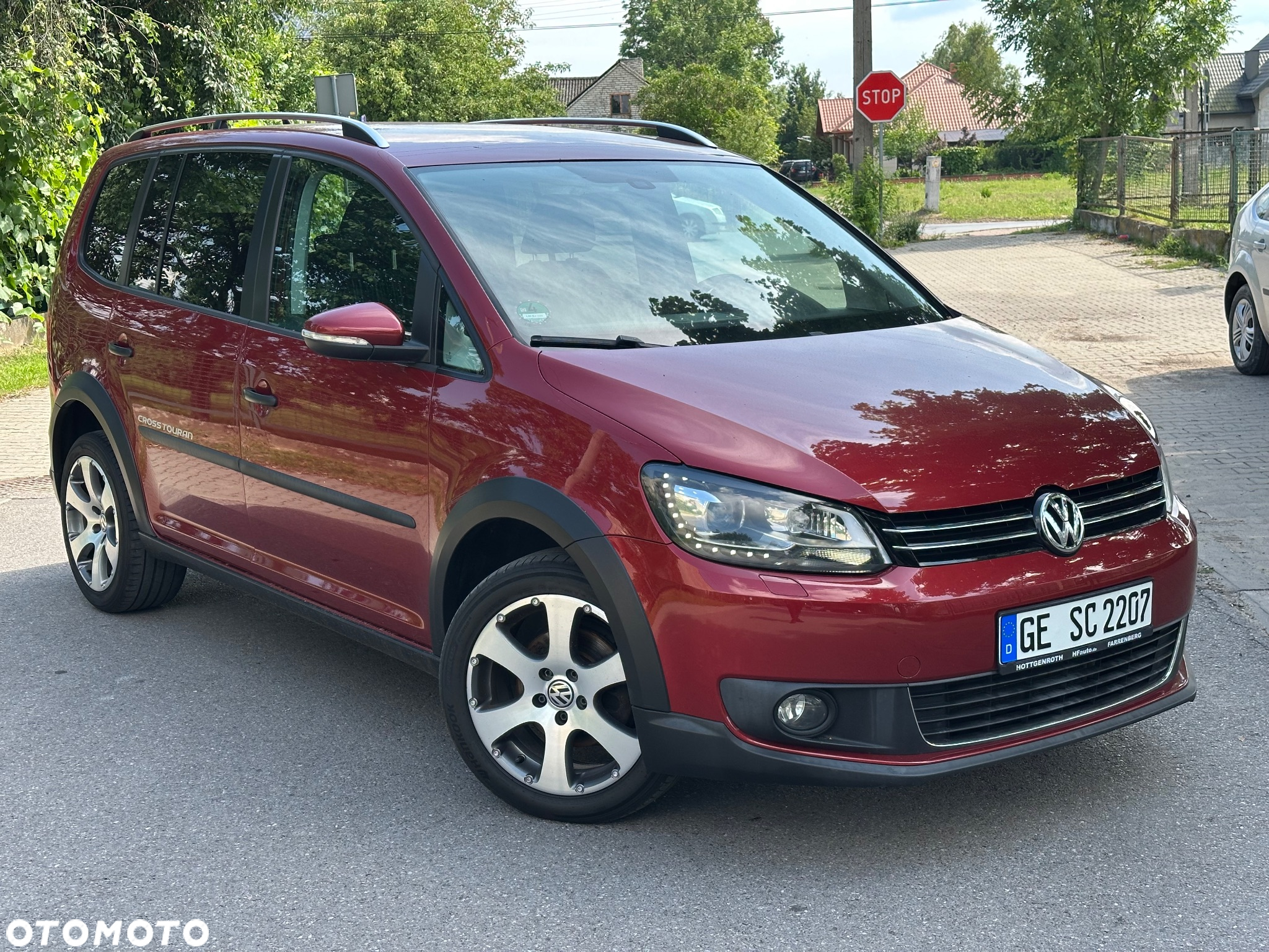 Volkswagen Touran 1.4 TSI Cross - 17
