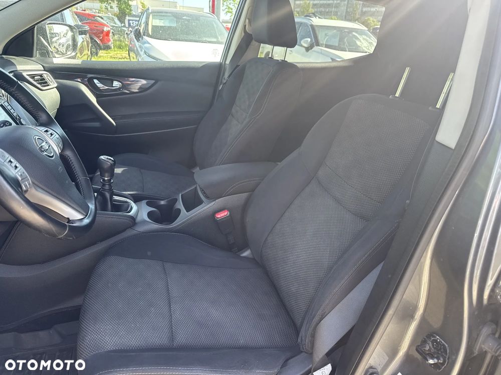 Nissan Qashqai 1.2 DIG-T Acenta EU6 - 12