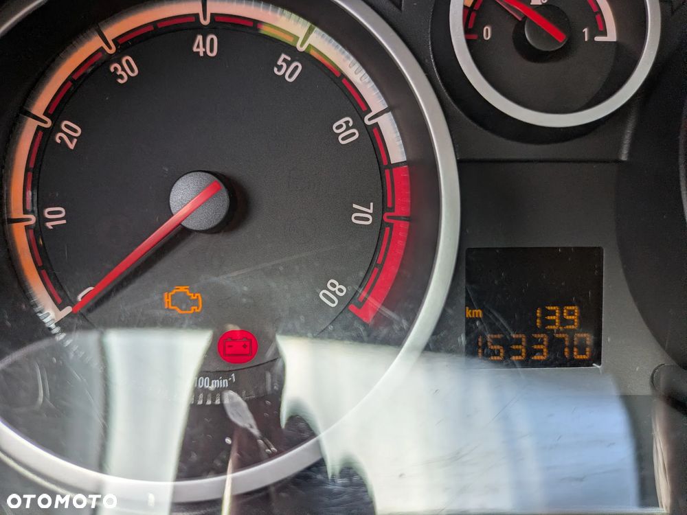 Opel Corsa 1.4 16V Enjoy - 8