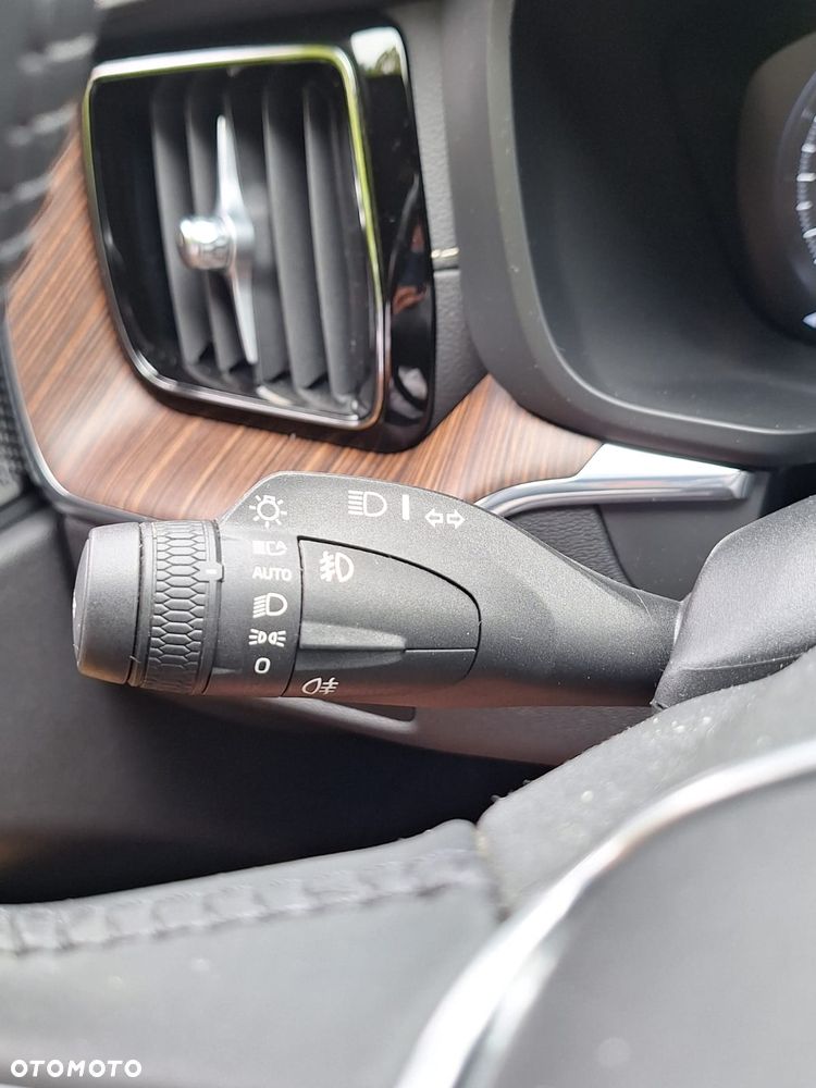 Volvo XC 60 T5 AWD Inscription - 36