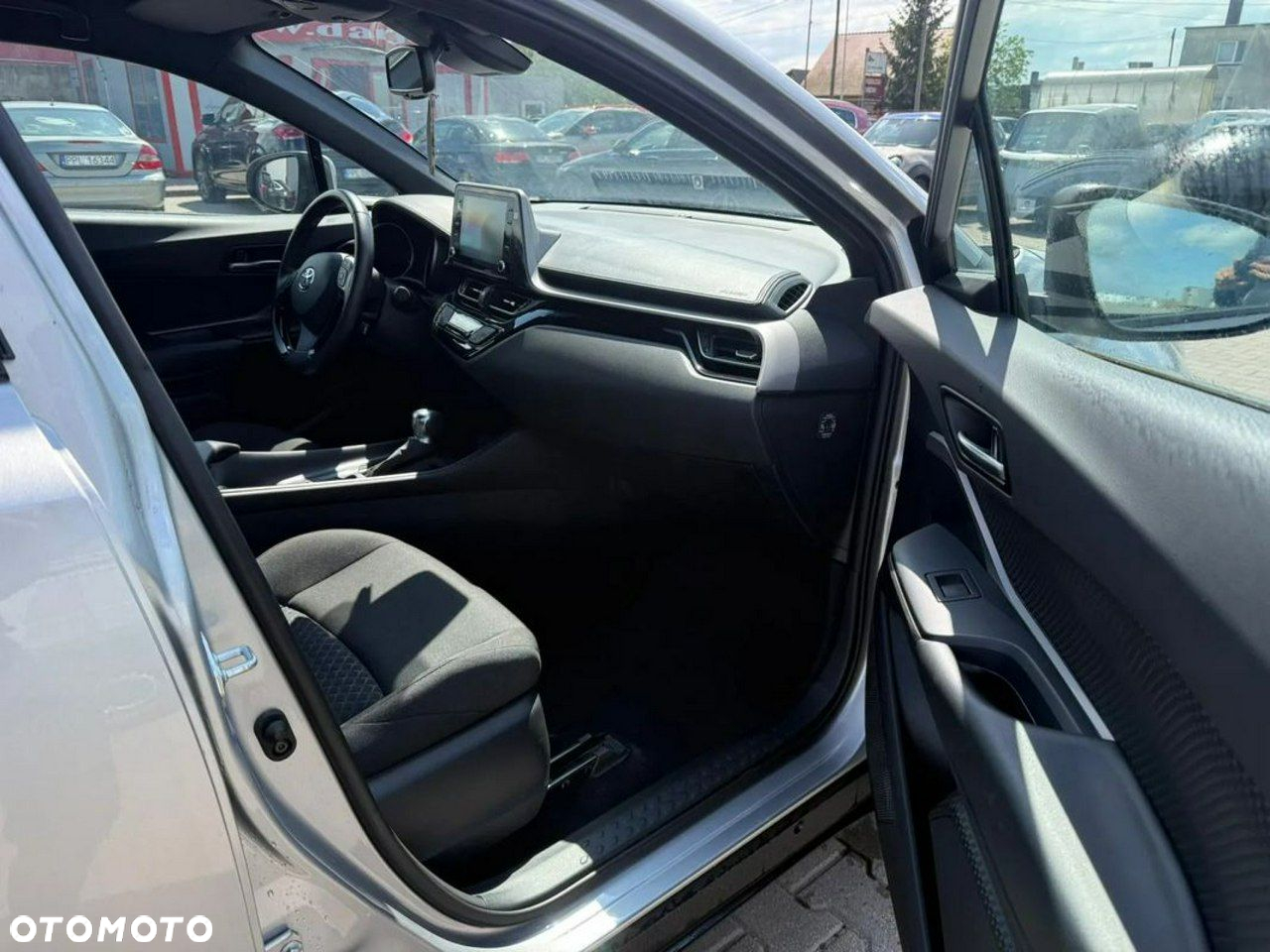 Toyota C-HR - 10