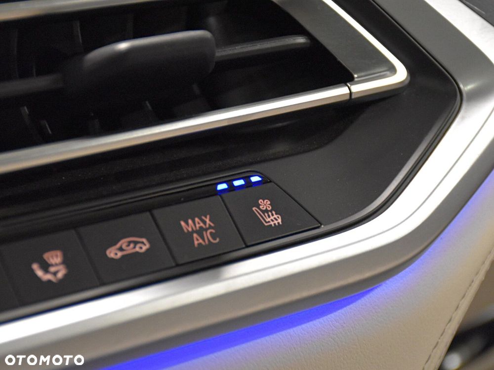 BMW X7 M50i sport - 20