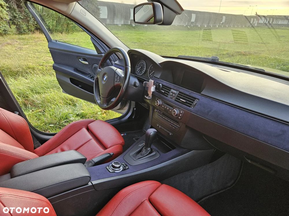 BMW Seria 3 318i - 25