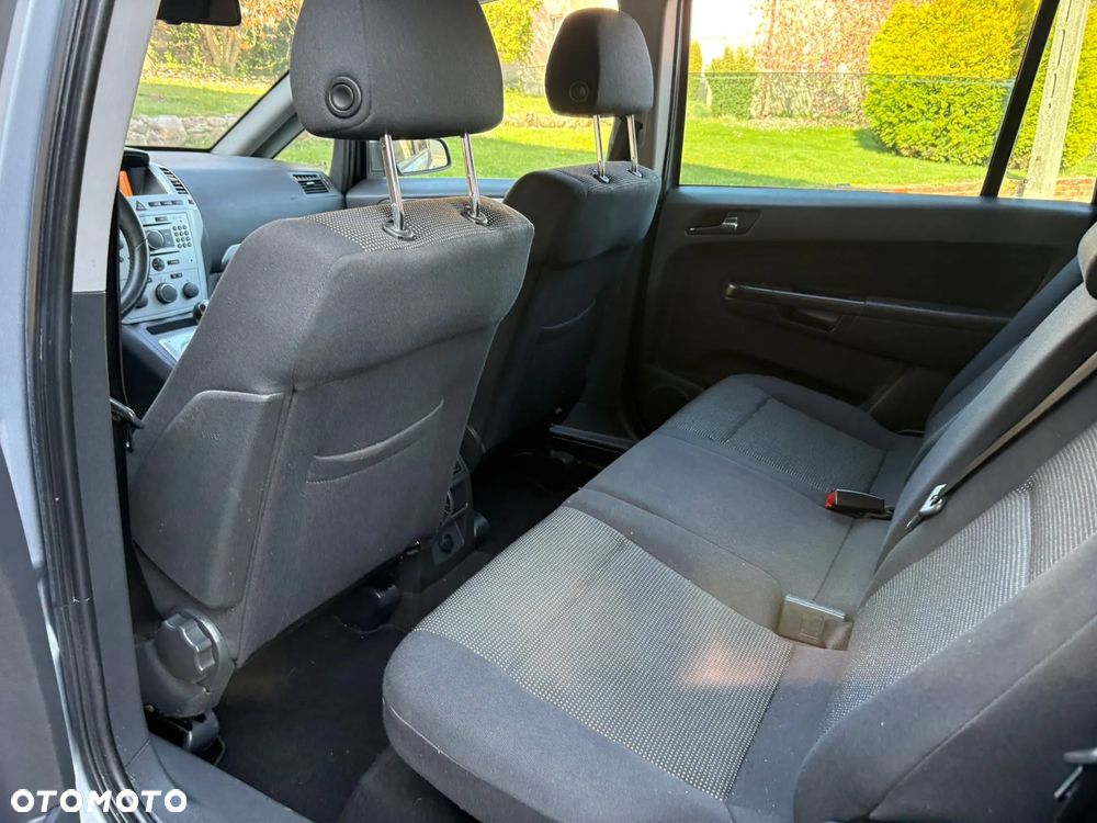 Opel Zafira 1.8 Easytronic Family Plus - 11