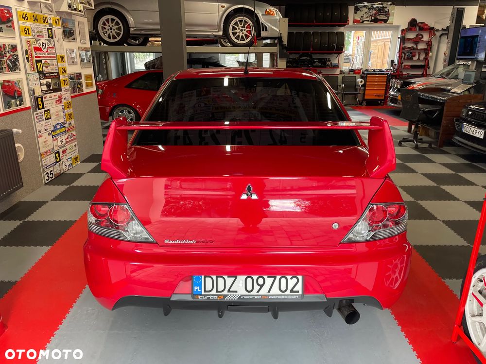 Mitsubishi Lancer Evolution - 8