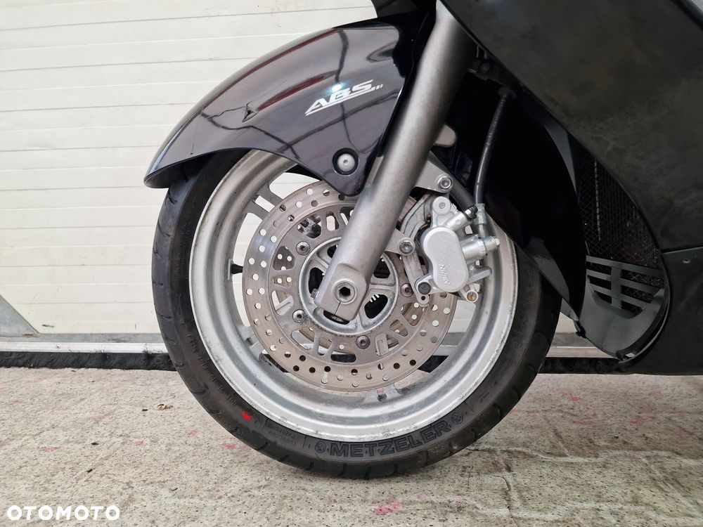 Suzuki Burgman - 12