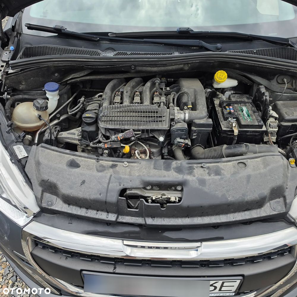 Peugeot 208 1.2 PureTech Style - 12