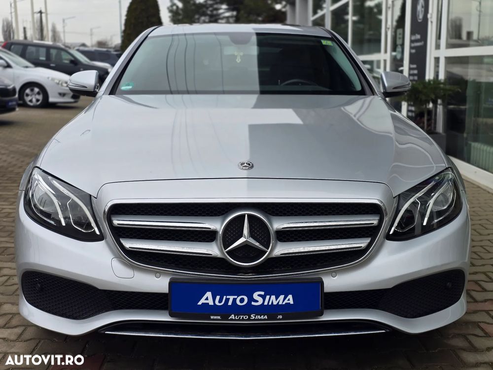 Mercedes-Benz E 200 4Matic 9G-TRONIC - 3