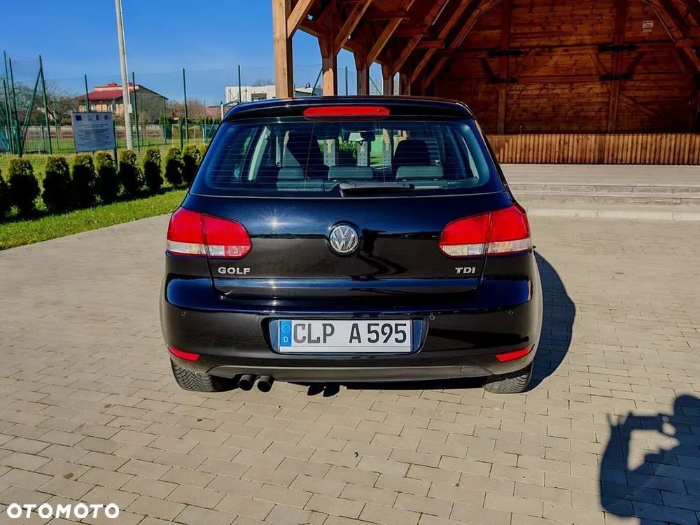 Volkswagen Golf 2.0 TDI SCR Comfortline - 11