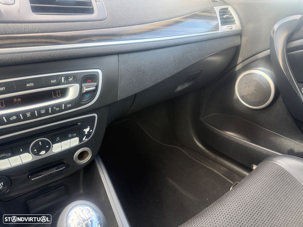 Renault Mégane Coupe 1.5 dCi Dynamique CO2 Champion - 22