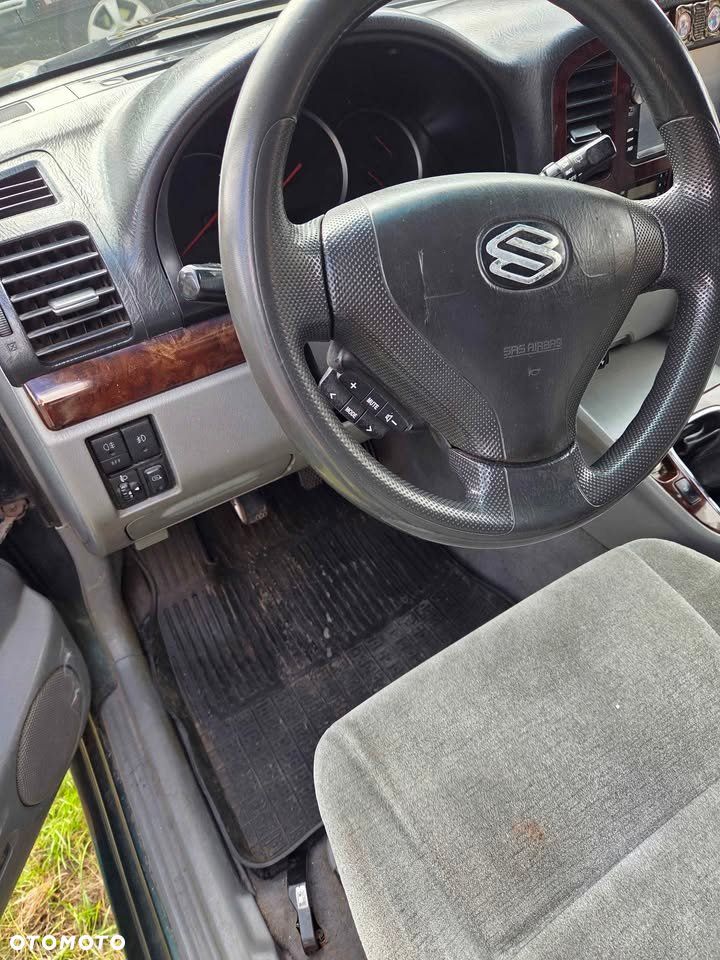 Suzuki Grand Vitara 2.7 V6 - 11