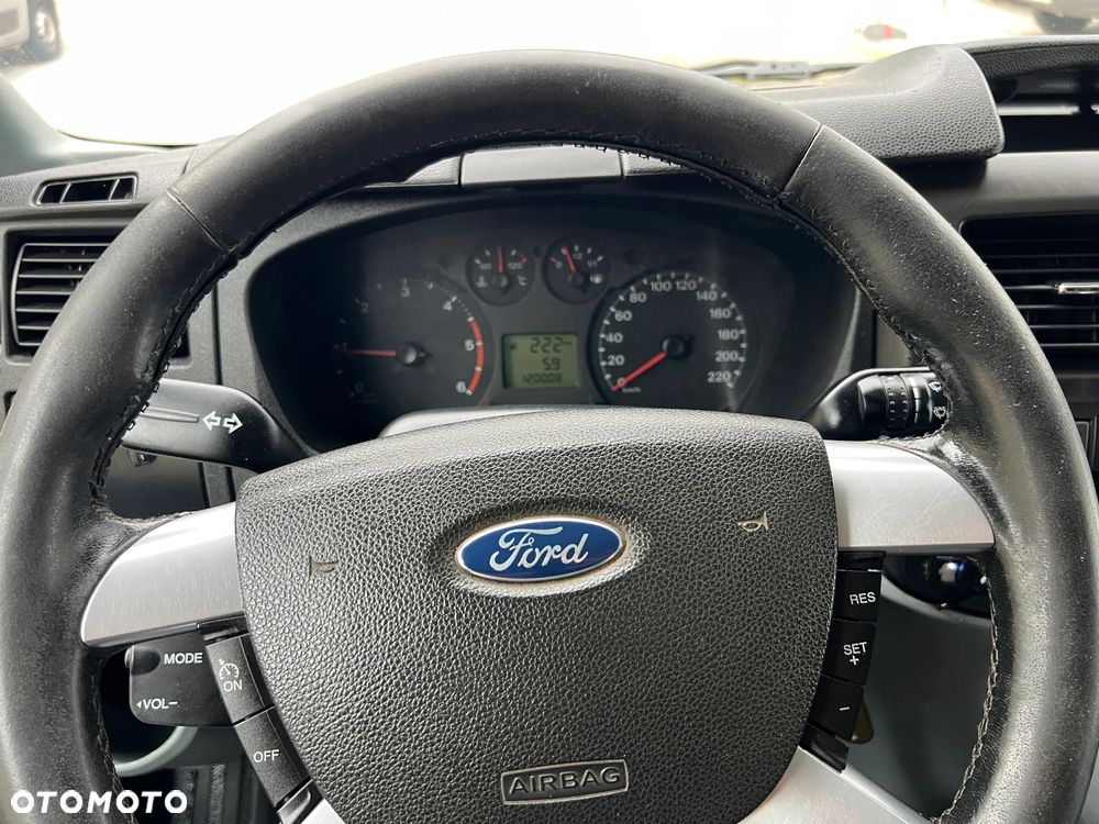 Ford Transit Furgon L3H2 3os. 2.2 TDCI 115KM MT6 Klimatyzacja Hak FV Vat - 13