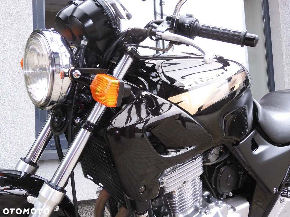 Honda CB - 22